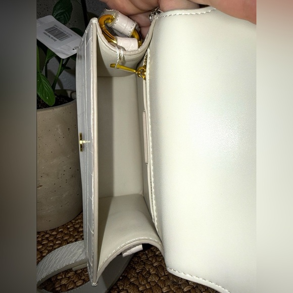 JW Pei Croc Embossed Mini Shoulder Bag Cream Vegan Leather Gold Hardware - Picture 10 of 13